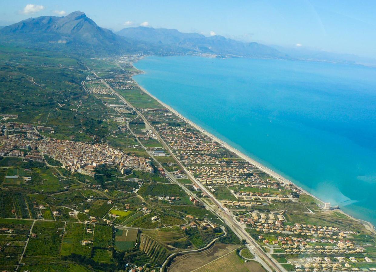 Villa Letizia Campofelice di Roccella Kültér fotó